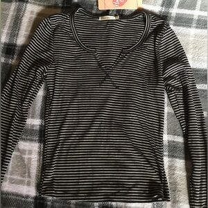 🌺3 for $15 NWT striped long sleeve top